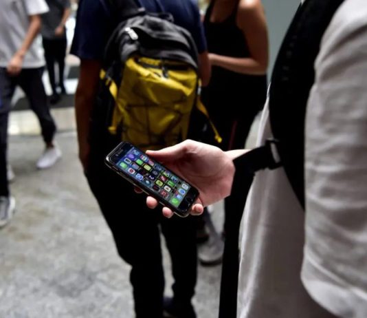 Studente trovato morto nel Leccese, la Procura indaga su una possibile sfida social