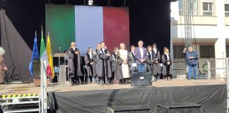 All’Università di Palermo lancio del tocco per i neolaureati magistrali / Video