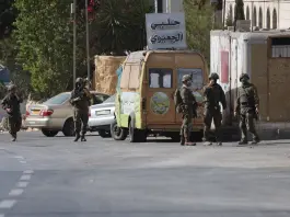 Blitz di Israele in diverse località della Cisgiordania, decine di palestinesi arrestati