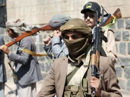 Intercettato e distrutto drone lanciato verso l’Arabia Saudita, in Yemen proteste contro assedio e bombardamenti Houthi