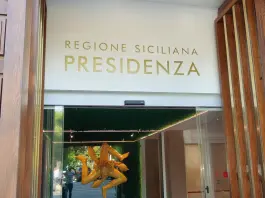 Terminata dopo un’ora la riunione della giunta Schifani, tramonta l’ipotesi di dimissioni immediate / Video