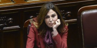 Santanchè, la Procura di Milano chiede il rinvio a giudizio per bancarotta fraudolenta e truffa ai danni dello Stato