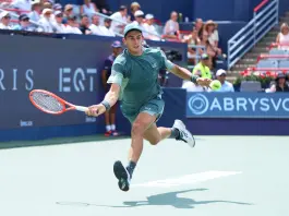 Tennis, Masters 1000 Shanghai: buona la prima per Arnaldi, Tomic sconfitto in due set