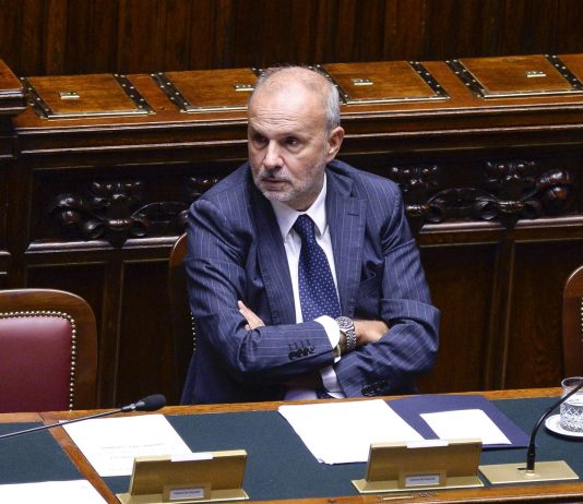 La campagna del ministero della Salute contro l’influenza, Schillaci: “Vaccinarsi è fondamentale”