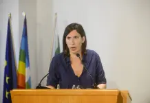 Schlein a Meloni: “Avete fallito, andate a casa”. La replica della premier: “Due settimane per rispondermi con 10 falsità”