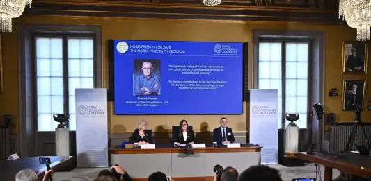 Il premio Nobel per la Fisica a Francis Halzen per la scoperta dei neutrini cosmici