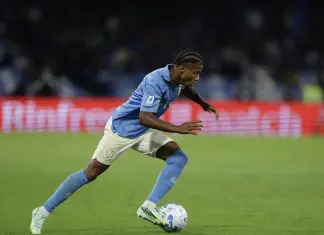Napoli, si ferma David Neres: lesione di basso grado alla coscia destra