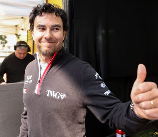 F1, Sergio Perez rinnova con la Cadillac sino al 2029: “Credo fortemente nel progetto”