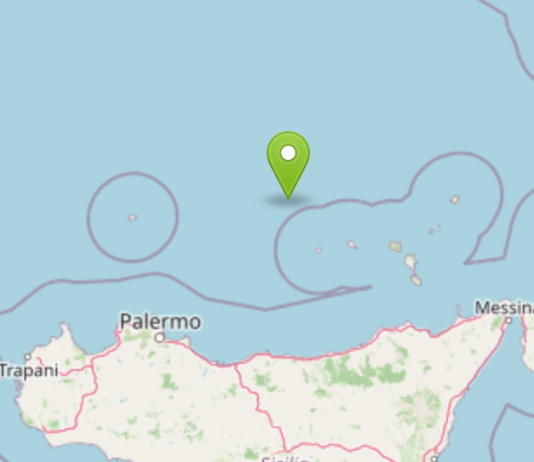Nuova forte scossa di terremoto nel Tirreno meridionale al largo di Palermo. Evacuati uffici e scuole, allerta maremoto