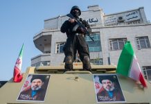 Iran, Khamenei “Risposta immediata senza limiti geografici a qualsiasi attacco Usa”