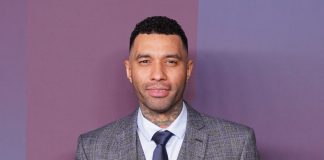Former Liverpool player Pennant attacked by a dog, 50 stitches in his leg