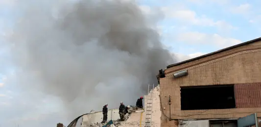 Ucraina, almeno tre morti e 25 feriti in un raid russo alle porte di Kharkiv