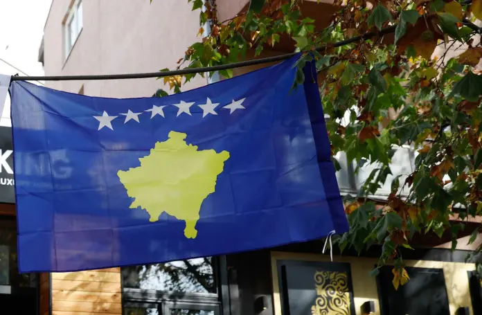 Kosovo bandiera