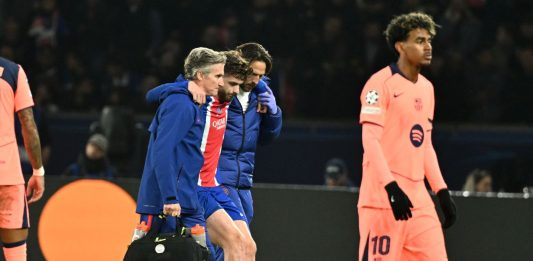 PSG, rottura del crociato per Kvicha Kvaratskhelia: stagione finita