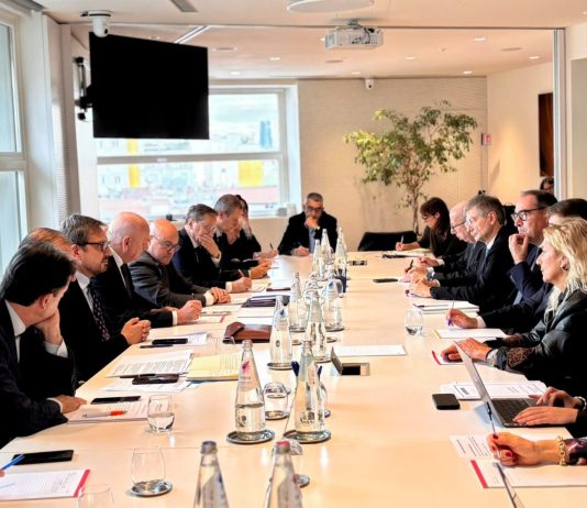 Distretto Manufatturiero Unico del Nord, 5 Regioni incontrano ABI e Confindustria