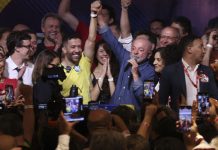 Lula rieletto presidente in Brasile, Bolsonaro contesta il risultato