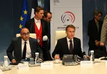 Francia, Macron respinge le dimissioni del ministro dell’Interno Nunez