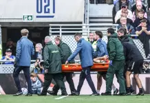 Injury scare for Martinez during Everton-Chelsea match