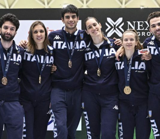 A Takamatsu è show del fioretto femminile: oro anche nella gara a squadre. Bronzo per gli uomini