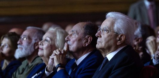 Al Teatro Massimo di Palermo l’anteprima del film su Biagio Conte alla presenza di Mattarella, il cast racconta le emozioni / Foto e Video