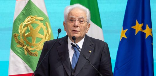 Mattarella “Violenze inaccettabili da soggetti inediti, solidarietà alle forze dell’ordine” / Video