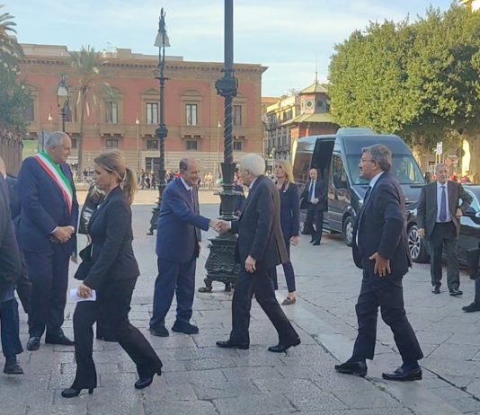 Mattarella al Teatro Massimo di Palermo, assiste alla proiezione in anteprima del film su Biagio Conte