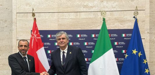 Mazzi incontra l’omologo dell’Oman Al Busaidi, focus sul rafforzamento della cooperazione turistica