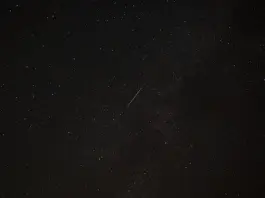 Avvistata una meteora nel cielo della Libia occidentale, forte boato udito a Tripoli