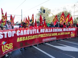 Sciopero generale, a Milano riaperta la tangenziale. Esposto lo striscione “Gen Maranza” / Video