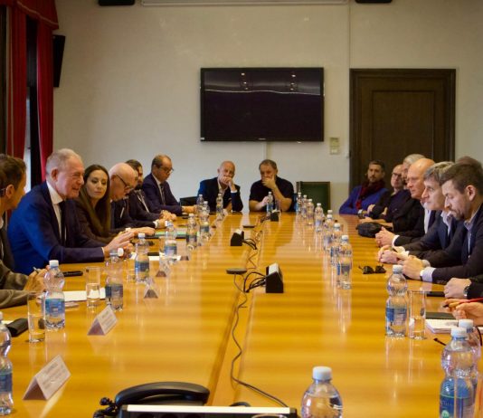 StarTech, Urso incontra i sindacati: “Lavoriamo per il rilancio del sito di Trieste”