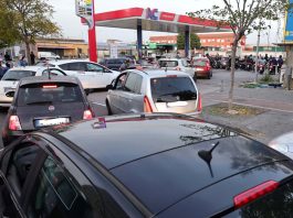 Protesta dei tir, a Napoli prosegue la mobilitazione nonostante il decreto