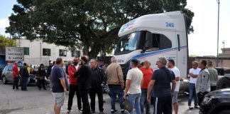 Autotrasportatori in sciopero in Sicilia contro il caro carburante, presidio a Palermo