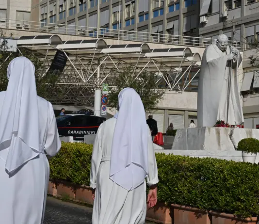 Il Papa ha trascorso bene la notte al Gemelli