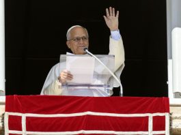 Papa Leone, l’annuncio durante l’Angelus: “Ho un nodulo al polmone, dovrò sottopormi a un’operazione”