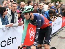 Capolavoro Seixas al Giro di Lombardia, vince per distacco la 120esima edizione