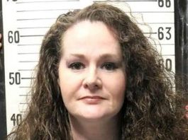 Christa Pike dimessa dall’ospedale, la donna sopravvissuta a due iniezioni letali torna in carcere