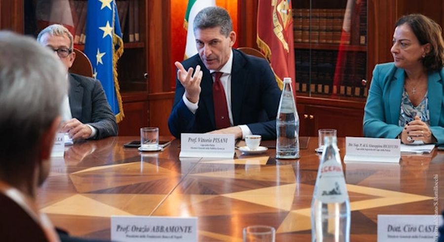 La Polizia di Stato sigla un’intesa con la Fondazione Banco di Napoli per proteggere i più giovani dalle minacce online