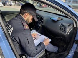 Controlli della Polizia al Quarticciolo a Roma, 11 arresti e sequestro di pistola e munizioni