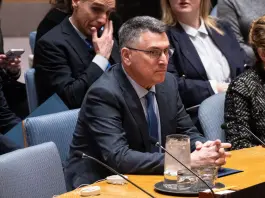Israele, il ministro degli Esteri Sa’ar annuncia la cessazione delle attività del consolato britannico a Gerusalemme / Video