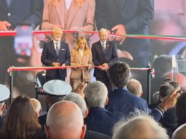 Salone Nautico di Genova, la sindaca Salis esclusa dal taglio del nastro con la premier Meloni: scoppia il caso / Video