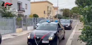 Truffa del falso carabiniere a un’anziana, due arresti a Lecce / Video