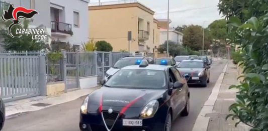 Truffa del falso carabiniere a un’anziana, due arresti a Lecce / Video