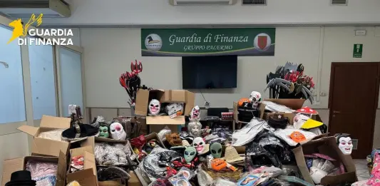 Palermo, sequestrati 2 milioni di articoli irregolari tra addobbi e decorazioni
