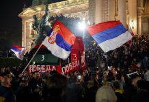 Svolta in Serbia. Vucic riconosce sconfitta contro la Lista Studentesca, festeggiamenti nelle piazze