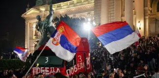 Vucic riconosce sconfitta contro la Lista Studentesca, festeggiamenti nelle piazze in Serbia