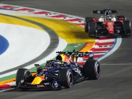 F1, Verstappen trionfa a Singapore davanti a Leclerc e Antonelli. Il pilota italiano ad Austin avrà il primo match point per il titolo mondiale