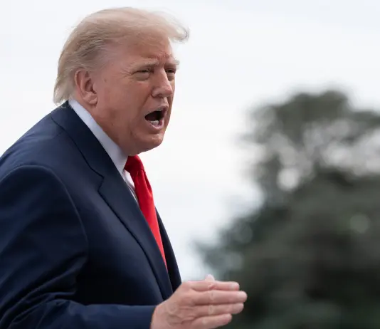 Trump “E’ giunto il momento che l’Ucraina abbia un nuovo presidente. Zelensky non fa mai accordi, vuole creare problemi al mondo”