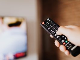 Studio Omnicom, sempre più uomini guardano di nascosto soap turche e fiction