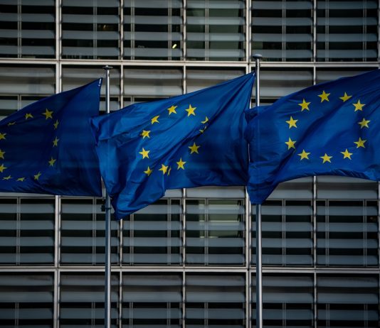 Ucraina, la Commissione Ue propone al Consiglio un prestito da 45 miliardi nel 2027