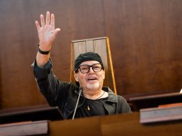 Salerno, dottorato honoris causa in politica e comunicazione per Vasco Rossi: “La musica non dà istruzioni, ma può farci sentire meno soli”